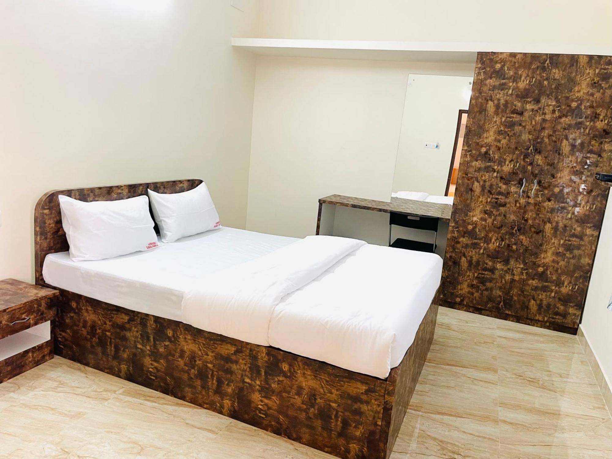 Pearl Stays, Tirupathi Tirupati Exterior foto